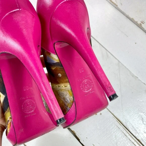 Versace Pink Round-Toe Pumps